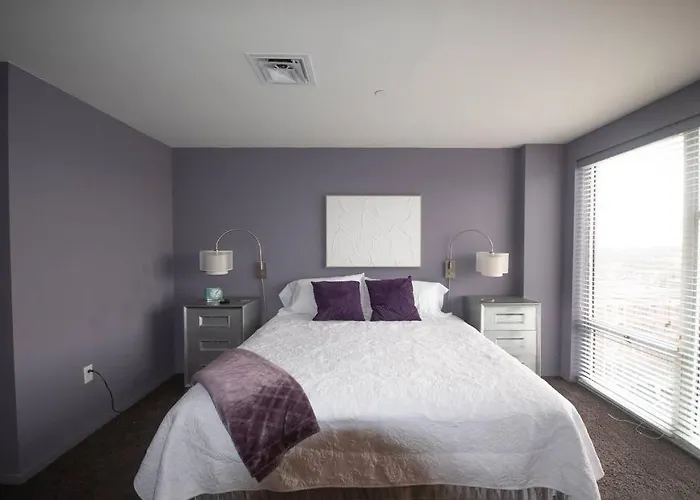 Luxury In Downtown * Champaign