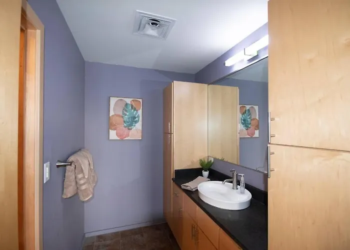 Luxury In Downtown * Champaign